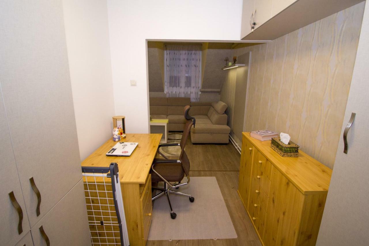 Chez Moi Apartment Дебрецен Екстериор снимка